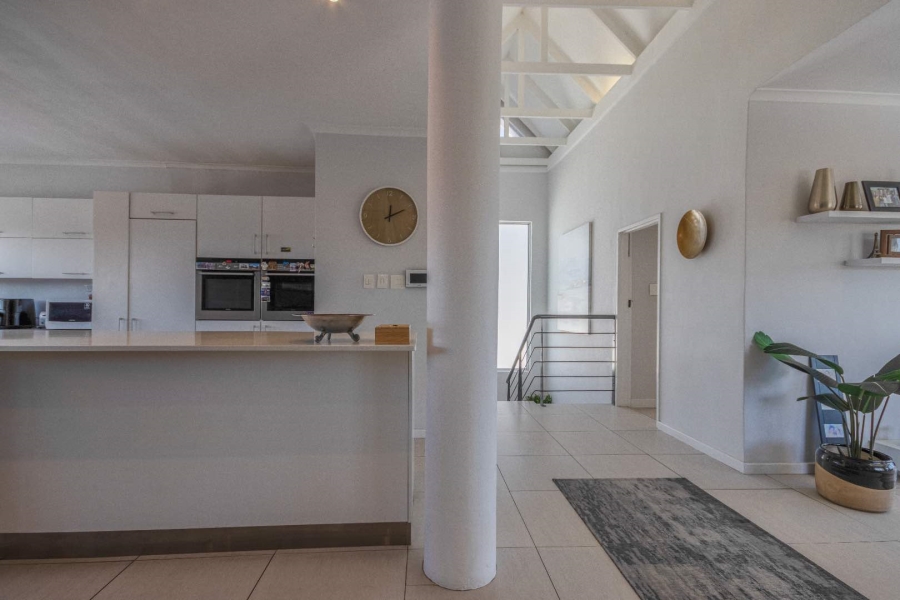 4 Bedroom Property for Sale in Sunset Beach Western Cape